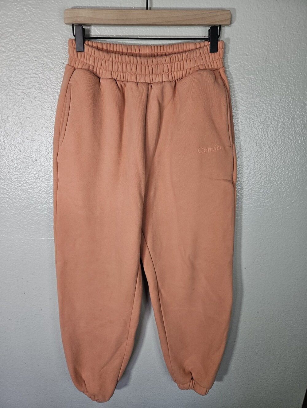 Comfrt Signature Pastel Sweatpants Size M